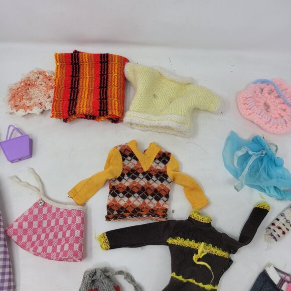 Vintage Lot Of Barbie Doll Mixed Doll Clothes Bags Dress Top Shorts Skirt70-80s - Picture 3 of 11